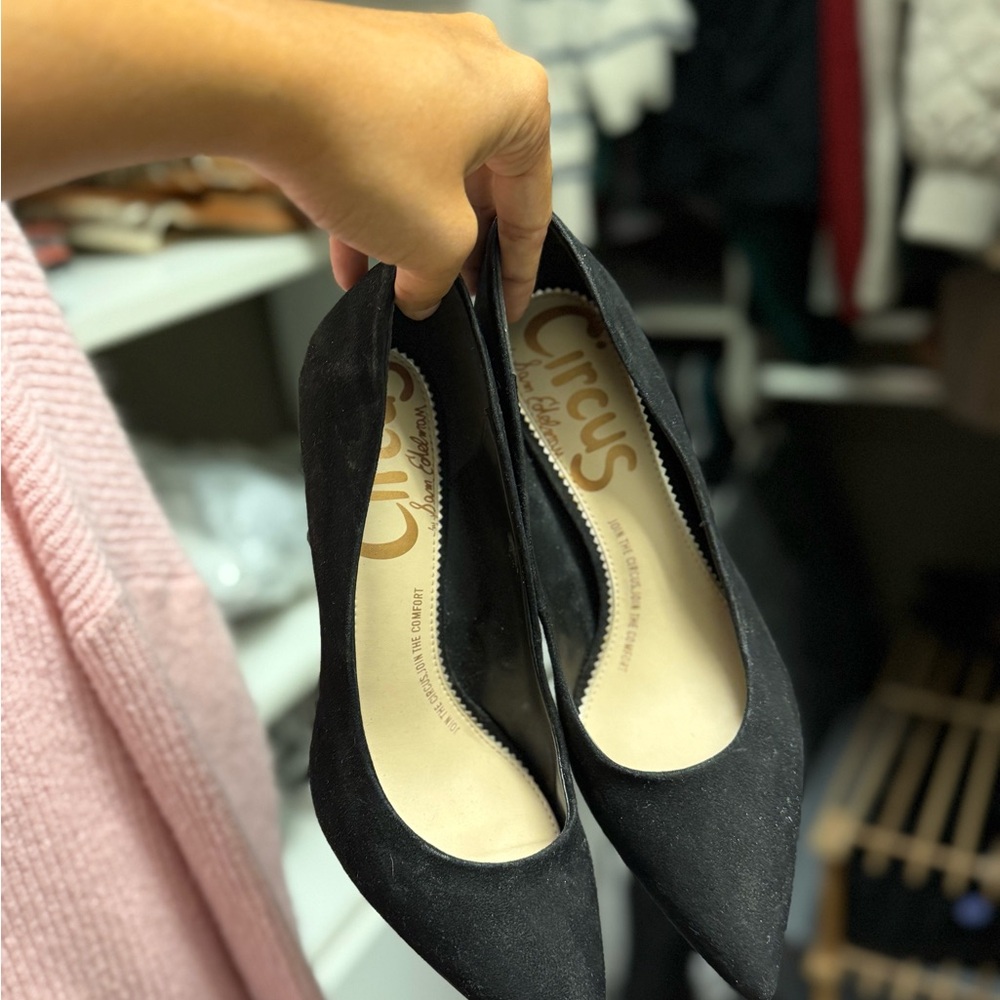 Circus by Sam Edelman Black Pointed Heels